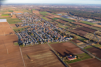 Quartier Niederlustadt in Lustadt dans le département Rhénanie-Palatinat, Allemagne vue du ciel