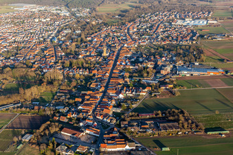 Bellheim dans le département Rhénanie-Palatinat, Allemagne vue du ciel