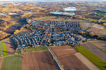 Vue d'oiseau de Kuhardt dans le département Rhénanie-Palatinat, Allemagne