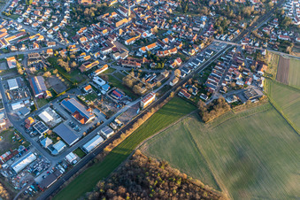 Vue aérienne de Nouveau matin à Rheinzabern dans le département Rhénanie-Palatinat, Allemagne