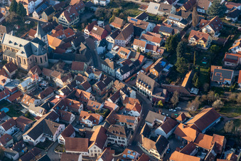 Vue aérienne de Engelgasse à le quartier Arzheim in Landau in der Pfalz dans le département Rhénanie-Palatinat, Allemagne