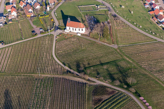 Chapelle Saint-Denys (du Mariage) à le quartier Gleiszellen in Gleiszellen-Gleishorbach dans le département Rhénanie-Palatinat, Allemagne hors des airs