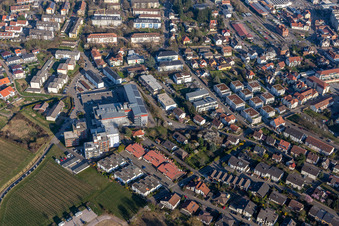 Vue aérienne de Hôpital à Bad Bergzabern dans le département Rhénanie-Palatinat, Allemagne