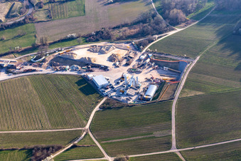 Vue aérienne de Chantier de construction du portail est du tunnel Astrid pour le passage souterrain et le contournement de Bad Bergzabern entre la B38 (Weinstraße) et la B427 (Kurtalstraße) à Dörrenbach dans le département Rhénanie-Palatinat, Allemagne