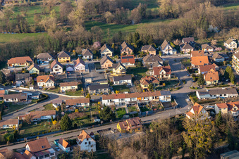 Vue aérienne de Rue le Palais à Scheibenhard dans le département Bas Rhin, France
