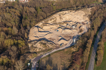 Vue aérienne de Sablières J. Leonhart à Lauterbourg dans le département Bas Rhin, France
