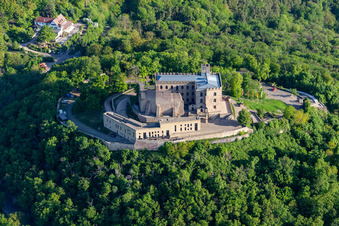 Château de Hambach à le quartier Diedesfeld in Neustadt an der Weinstraße dans le département Rhénanie-Palatinat, Allemagne d'un drone