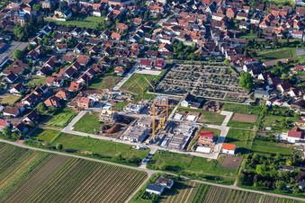 Vue aérienne de Cimetière à Maikammer dans le département Rhénanie-Palatinat, Allemagne