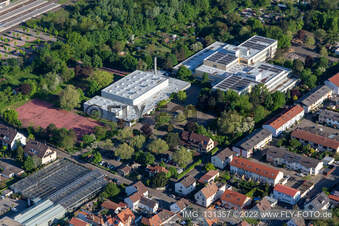 Vue aérienne de École polyvalente intégrée de Landau à le quartier Queichheim in Landau in der Pfalz dans le département Rhénanie-Palatinat, Allemagne