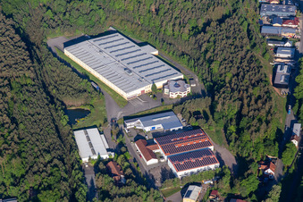 Vue aérienne de Usine Schumacher Packaging GmbH Hauenstein à Hauenstein dans le département Rhénanie-Palatinat, Allemagne