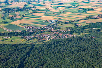 Vue aérienne de Scheibenhard dans le département Bas Rhin, France