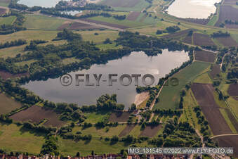 Vue aérienne de Lac de carrière Johanneswiese à Jockgrim dans le département Rhénanie-Palatinat, Allemagne