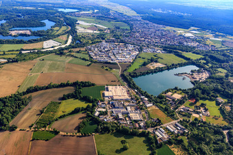 Vue aérienne de Coca-Cola European Partners Deutschland GmbH à le quartier Neureut in Karlsruhe dans le département Bade-Wurtemberg, Allemagne
