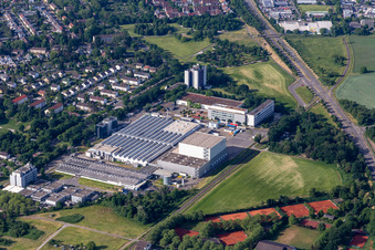 Vue oblique de L'ORÉAL Production Germany GmbH & Co. KG à le quartier Nordweststadt in Karlsruhe dans le département Bade-Wurtemberg, Allemagne
