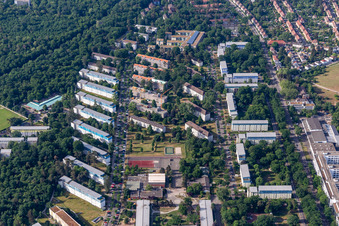 Vue aérienne de Avenue du Tennessee à le quartier Nordstadt in Karlsruhe dans le département Bade-Wurtemberg, Allemagne