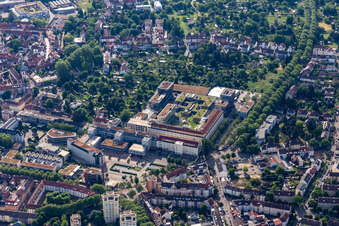 Vue aérienne de RaumFabrik (ancien site Pfaff) à le quartier Durlach in Karlsruhe dans le département Bade-Wurtemberg, Allemagne