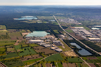 Vue aérienne de Entrepôt central Lidl Bietigheim à Bietigheim dans le département Bade-Wurtemberg, Allemagne