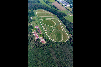 Photographie aérienne de Hippodrome de la hardt Soc Races De Wissembourg à le quartier Altenstadt in Wissembourg dans le département Bas Rhin, France