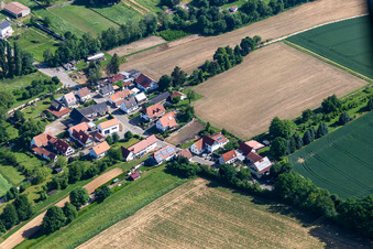 Vue aérienne de Quartier Kleinsteinfeld in Steinfeld dans le département Rhénanie-Palatinat, Allemagne