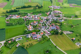 Vue aérienne de Quartier Danketsweiler in Horgenzell dans le département Bade-Wurtemberg, Allemagne