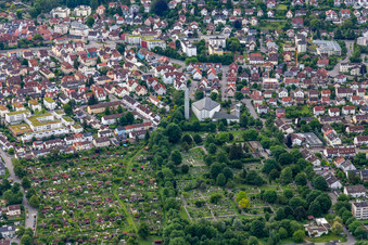 Vue aérienne de Cimetière de Weingarten (cimetière Sainte-Marie), Weingarten à Weingarten bei Ravensburg dans le département Bade-Wurtemberg, Allemagne