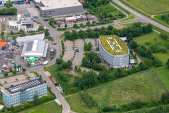 Vue aérienne de Conti TEMIC microelectronic GmbH à le quartier Möggenweiler in Markdorf dans le département Bade-Wurtemberg, Allemagne