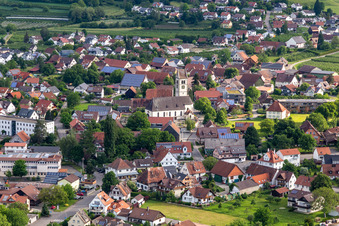 Vue aérienne de Église à Frickingen dans le département Bade-Wurtemberg, Allemagne