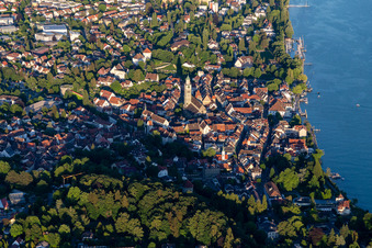 Vue aérienne de Cathédrale Saint-Nicolas à Überlingen dans le département Bade-Wurtemberg, Allemagne