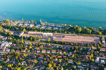 Vue aérienne de MTU-Friedrichshafen au Sportboot Hafen Ost à Überlingen dans le département Bade-Wurtemberg, Allemagne