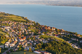 Vue aérienne de Meersburg dans le département Bade-Wurtemberg, Allemagne