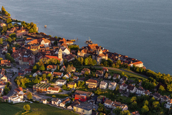 Vue aérienne de Meersburg dans le département Bade-Wurtemberg, Allemagne