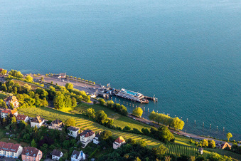 Vue aérienne de Ferry Meersburg-Constance (Port Meersburg) à Meersburg dans le département Bade-Wurtemberg, Allemagne