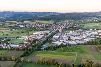 Vue aérienne de Zone industrielle Mimmenhausen à le quartier Mimmenhausen in Salem dans le département Bade-Wurtemberg, Allemagne