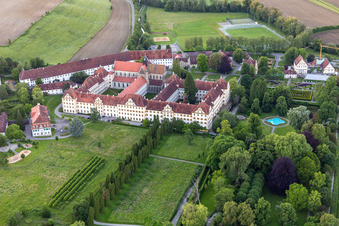 Vue aérienne de Château de l'école Salem à le quartier Stefansfeld in Salem dans le département Bade-Wurtemberg, Allemagne