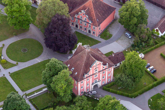 Vue oblique de Château de l'école Salem à le quartier Stefansfeld in Salem dans le département Bade-Wurtemberg, Allemagne