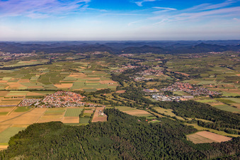 Vue aérienne de Panorama du Palatinat du Sud Klingbachtal à Steinweiler dans le département Rhénanie-Palatinat, Allemagne