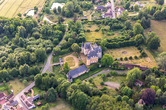 Photographie aérienne de Château de Semur-en-Vallon à Semur-en-Vallon dans le département Sarthe, France