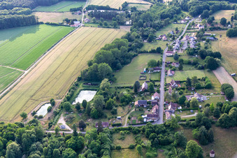 Photographie aérienne de Semur-en-Vallon dans le département Sarthe, France