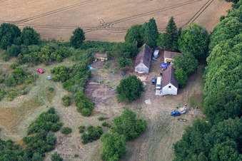 Vue aérienne de Dollon dans le département Sarthe, France