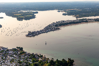 Vue aérienne de Île-Tudy dans le département Finistère, France