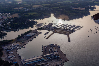 Photographie aérienne de Marina - Port de Plaisance à Loctudy dans le département Finistère, France