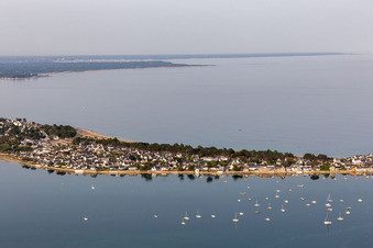 Île-Tudy dans le département Finistère, France hors des airs