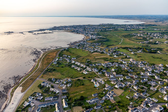 Vue oblique de Quartier St-Guenole-St Pierre in Penmarch dans le département Finistère, France