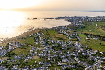 Quartier St-Guenole-St Pierre in Penmarch dans le département Finistère, France d'en haut