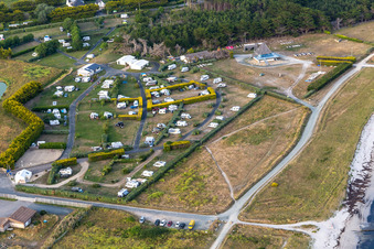 Vue aérienne de Camping Municipal Toul Ar Ster à le quartier Penmarc'h-Kerity in Penmarch dans le département Finistère, France