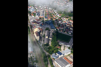 Vue aérienne de Öko-Halle - Marché bio et produits non emballés à Landau à Landau an der Isar dans le département Bavière, Allemagne