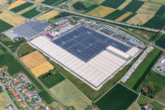 Vue aérienne de Centre de dynamique de l'usine BMW 2.70 à le quartier Höfen in Dingolfing dans le département Bavière, Allemagne