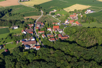 Vue aérienne de Quartier Pilberskofen in Mamming dans le département Bavière, Allemagne