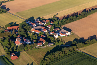 Vue aérienne de Quartier Münchsdorf in Roßbach dans le département Bavière, Allemagne