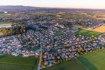 Vue aérienne de Quartier Altenmarkt in Osterhofen dans le département Bavière, Allemagne